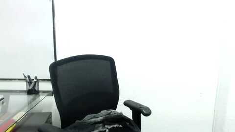 pia_smith_ @ myfreecams on 20230918