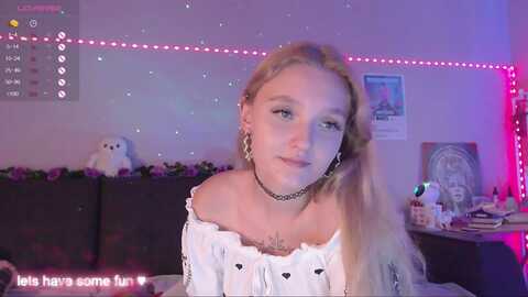 sweetmimia @ myfreecams on 20230918