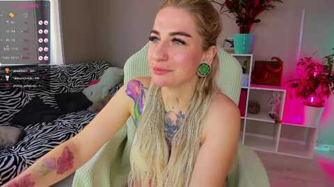 tanyafalcon @ myfreecams on 20230918