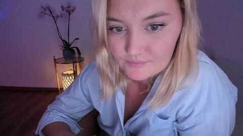 fire_ice_emma @ myfreecams on 20230919
