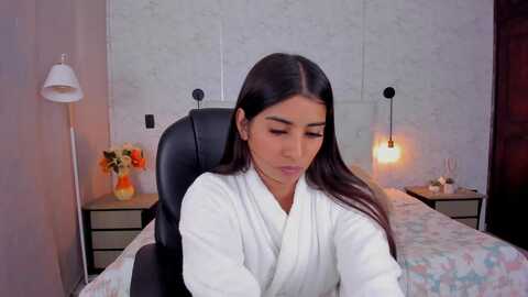 hanna_milano @ myfreecams on 20230919