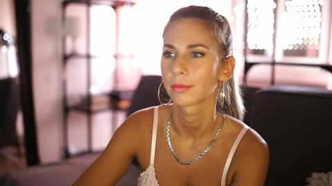 hellohalley @ myfreecams on 20230919