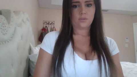 itsmebritt @ myfreecams on 20230919