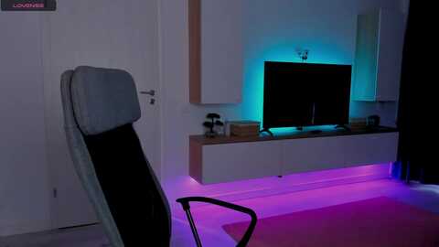 katie_cole @ myfreecams on 20230919