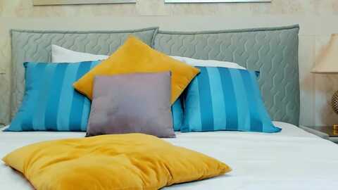 kaylinkay @ myfreecams on 20230919