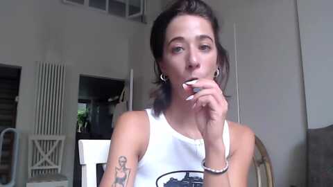 klaradelgado @ myfreecams on 20230919