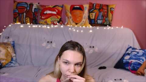 lolly_goddess @ myfreecams on 20230919