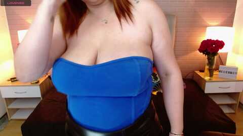 lyzsmith @ myfreecams on 20230919