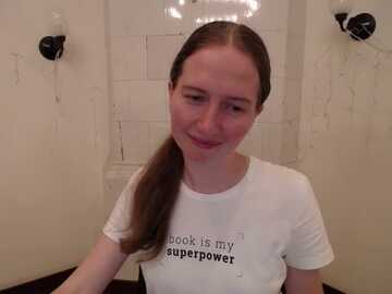 marlinka @ myfreecams on 20230919