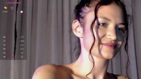 nicolle_09 @ myfreecams on 20230919