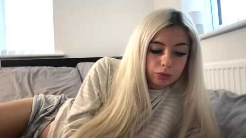 perkybarbie @ myfreecams on 20230919