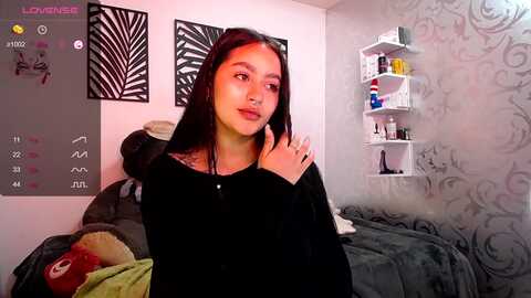 pink_poisonn @ myfreecams on 20230919