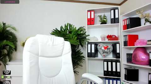 raisawest @ myfreecams on 20230919