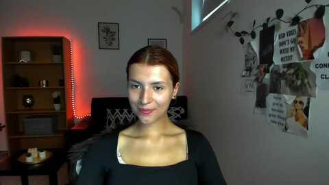 sarajaay18 @ myfreecams on 20230919