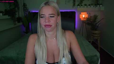 sexy_ira @ myfreecams on 20230919