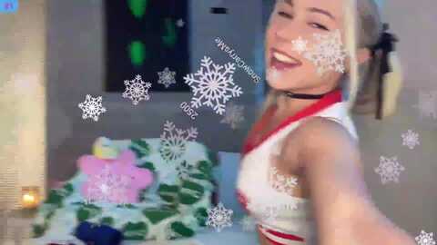 snowkitty @ myfreecams on 20230919