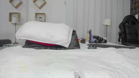 sophye_larson @ myfreecams on 20230919