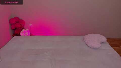 sugaranila @ myfreecams on 20230919