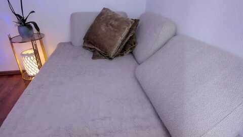 fire_ice_emma @ myfreecams on 20230920