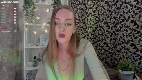 selenamir @ myfreecams on 20230920