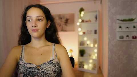 sophie_rain18 @ myfreecams on 20230920