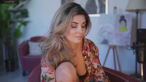 allie_synn @ myfreecams on 20230921