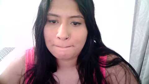 chloe_222 @ myfreecams on 20230921