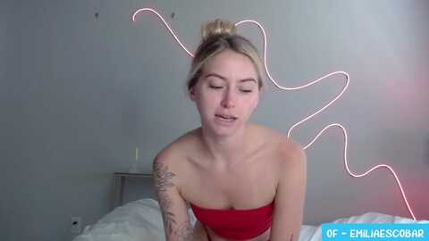 lovelyemilia @ myfreecams on 20230921