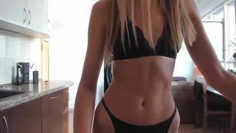 onekiss1 @ myfreecams on 20230921