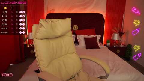 serenamills @ myfreecams on 20230921