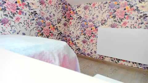 theend88 @ myfreecams on 20230921