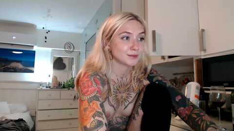 tattoo_bbgirl @ myfreecams on 20230922