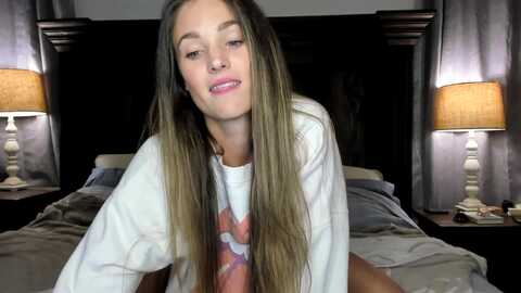 ember_lynne @ myfreecams on 20230923