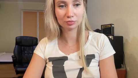 miss_sylvia @ myfreecams on 20230923