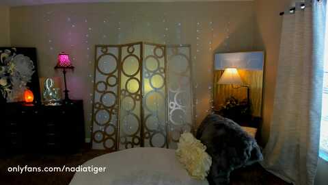 nadiatiger @ myfreecams on 20230923