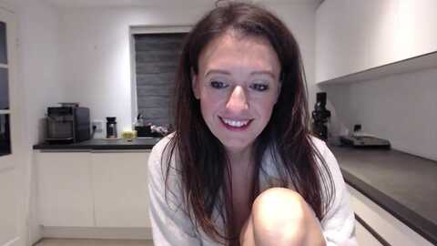 anelly @ myfreecams on 20230924