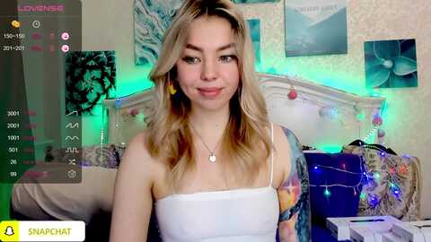 lillimoore_ @ myfreecams on 20230924