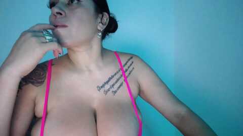 chelaqueen @ myfreecams on 20230925