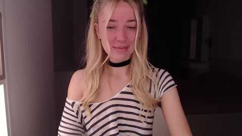 elizabeth_pi @ myfreecams on 20230925