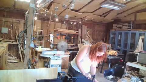 ellelovelace5 @ myfreecams on 20230925