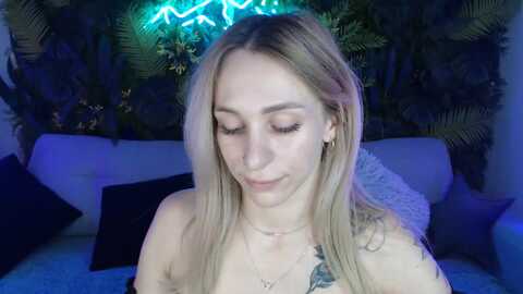 horny_blond @ myfreecams on 20230925
