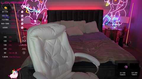 meddyskye @ myfreecams on 20230925