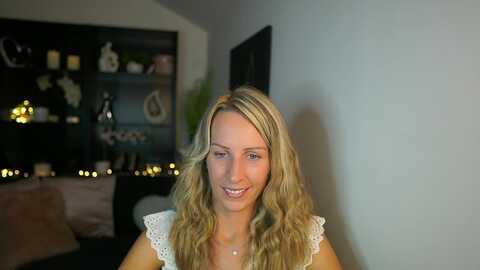 nikki__sexx__ @ myfreecams on 20230925