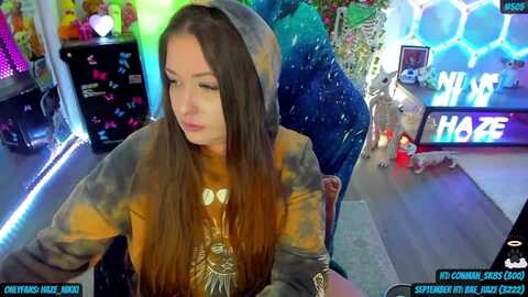 nikki_haze @ myfreecams on 20230925
