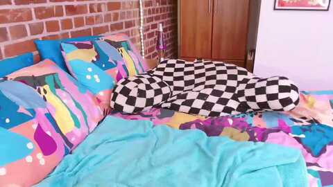 pixie_snow @ myfreecams on 20230925