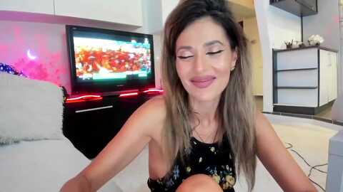 smileytinaa @ myfreecams on 20230925