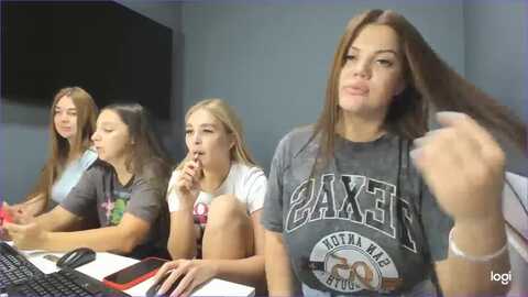 stefaninell @ myfreecams on 20230925