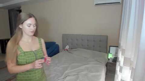 sweetblonde20 @ myfreecams on 20230925