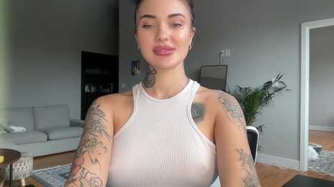 aishanebulski @ myfreecams on 20230926