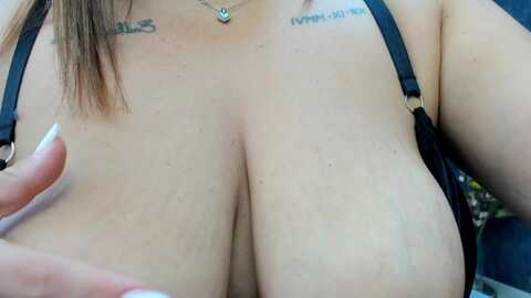 bo0ty_queen_ @ myfreecams on 20230926